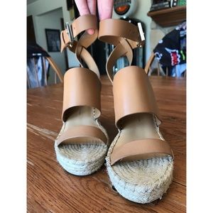 DOLCE VITA WEDGE - size 7 or 7.5 - LIKE NEW ✨✨